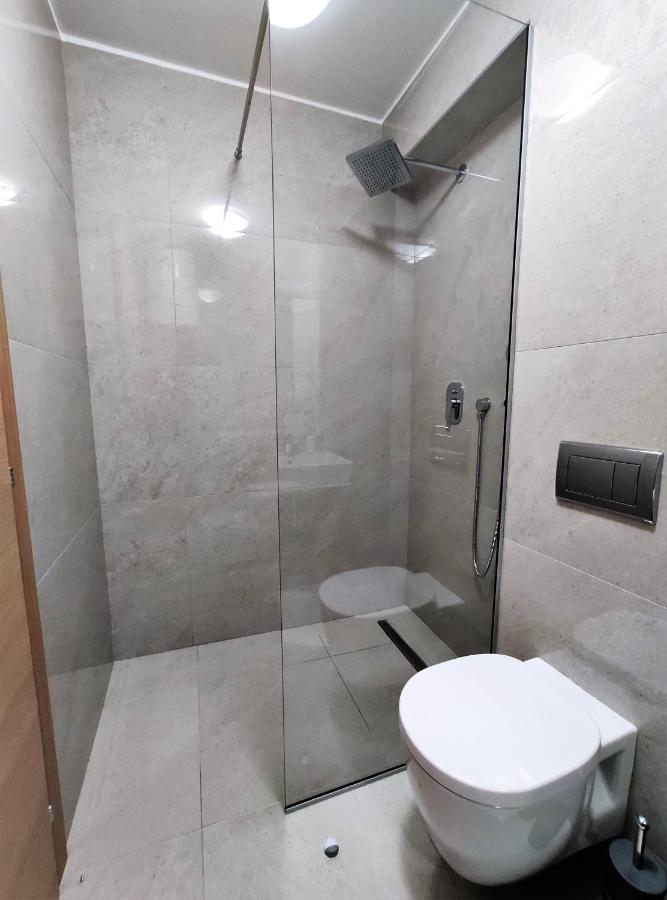 Kala Rooms & Suites Budva Exteriör bild